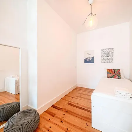 Guestready - Trendy 2-bed Flat W/ Seaview In Lapa Апартаменти
