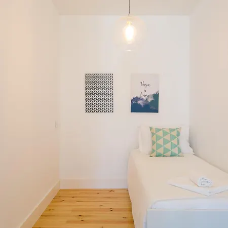 Lägenhet Altido New And Trendy 2-bed Flat With Seaview In Lapa Lisboa