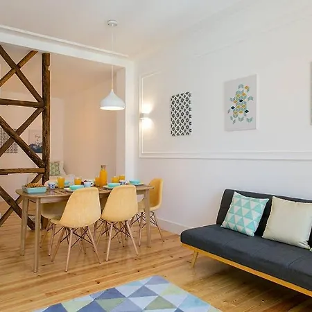 Guestready - Trendy 2-bed Flat W/ Seaview In Lapa * Lisboa