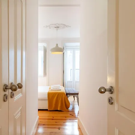 Lejlighed Guestready - Trendy 2-bed Flat W/ Seaview In Lapa Lisboa